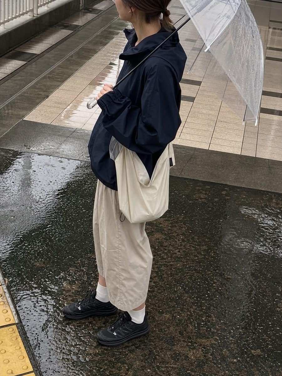 雨の日の白スニーカー相談写真